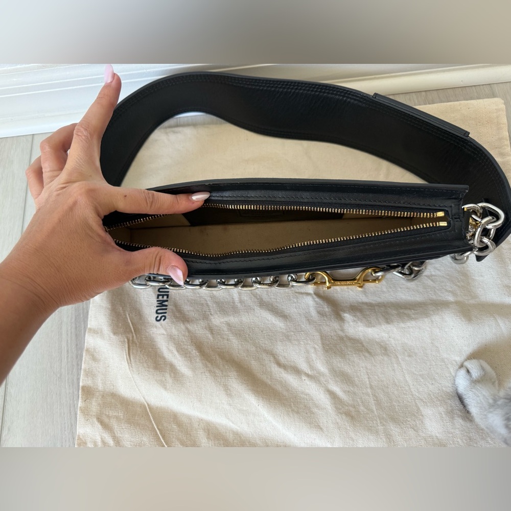 Jacquemus Black Shoulder Bag with Gold and Silver Accents - Picture 5 of 6